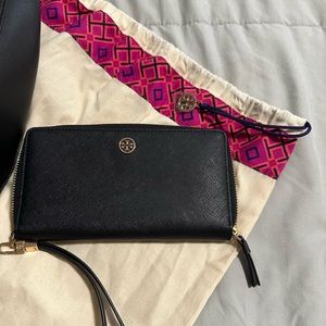 Tory Burch Black Wallet